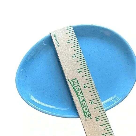 Williams-Sonoma Easter Speckled Egg Plates set of 2. Yellow & Blue. Like new. - Picture 4 of 5